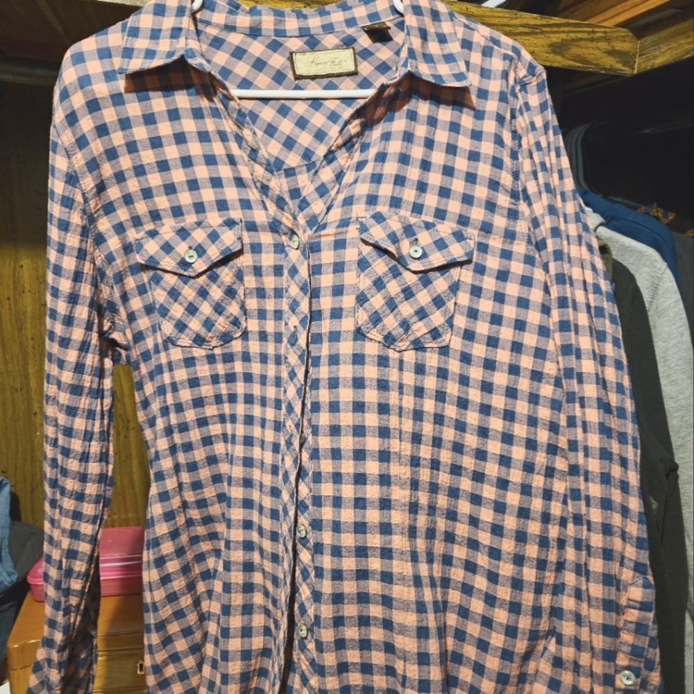 Women's button up